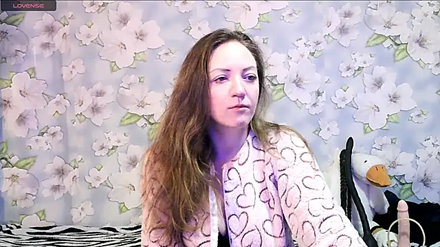 KattyLuuu online show from 14, 2, 2025