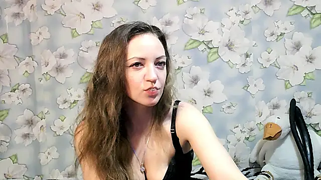 KattyLuuu online show from 1, 3, 2025