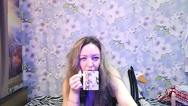 KattyLuuu online show from 31, 10, 2025