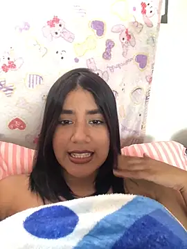 mia-valentina online show from 28, 1, 2025