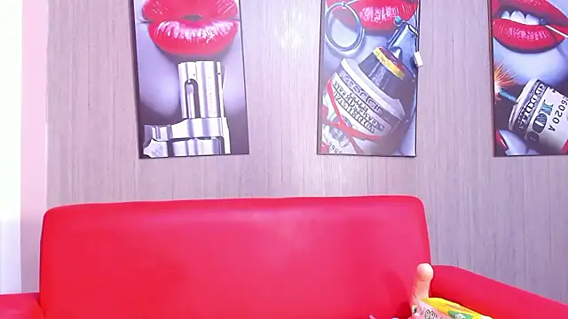 amber diior online show from 8, 2, 2026