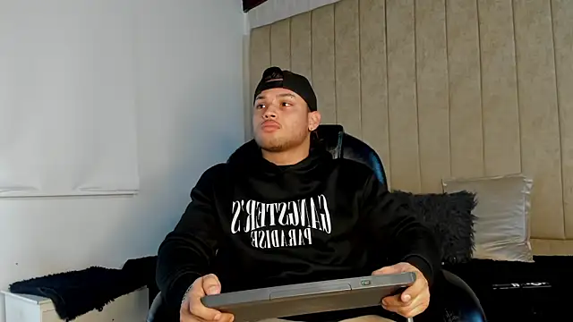 Snapshot of jeicob_gagnon chatting on 8, 10, 2025 jeicob gagnon online show from 8, 10, 2025