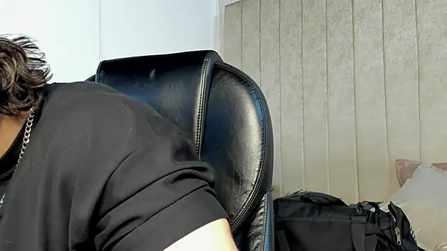 Snapshot of jeicob_gagnon chatting on 12, 10, 2025 jeicob gagnon online show from 12, 10, 2025