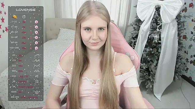 Miss Esmiie online show from 5, 1, 2025