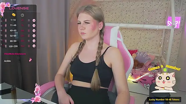 Miss Esmiie online show from 12, 1, 2025