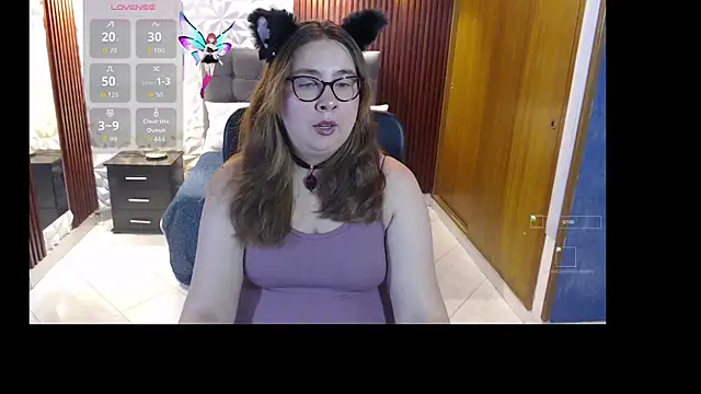 Snapshot of chloe_prg chatting on 9, 9, 2025 chloe prg online show from 9, 9, 2025
