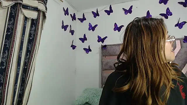 Anny Fox- online show from 18, 12, 2025