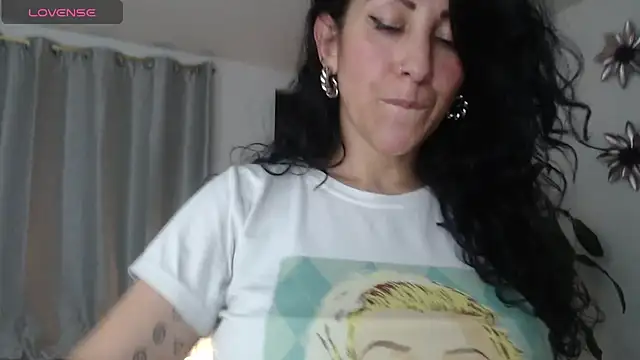 Snapshot of mrs_deborah chatting on 10, 1, 2025 mrs deborah online show from 10, 1, 2025