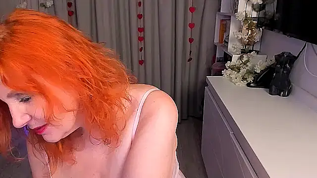 Fire-Fox-One online show from 6, 11, 2025