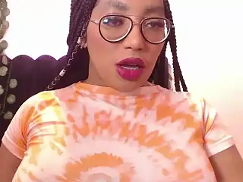 AmyBriiggs online show from 20, 10, 2025