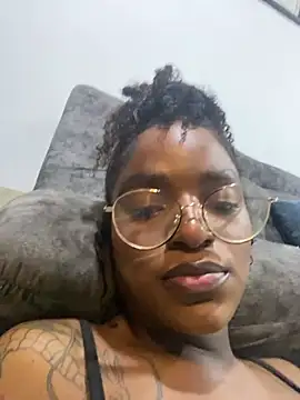 Snapshot of Zizi-campbel chatting on 20, 2, 2025 Zizi-campbel online show from 20, 2, 2025