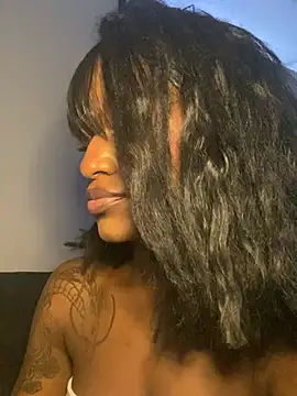 Snapshot of Zizi-campbel chatting on 3, 2, 2025 Zizi-campbel online show from 3, 2, 2025