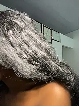 Snapshot of Zizi-campbel chatting on 30, 1, 2025 Zizi-campbel online show from 30, 1, 2025