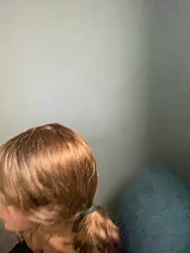 Zizi-campbel online show from 1, 2, 2026