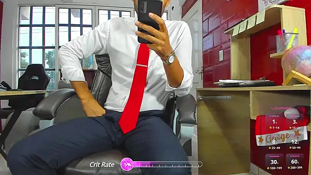 Hideintheoffice online show from 19, 12, 2024