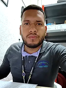 Snapshot of David_0394 chatting on 7, 4, 2026 David 0394 online show from 7, 4, 2026