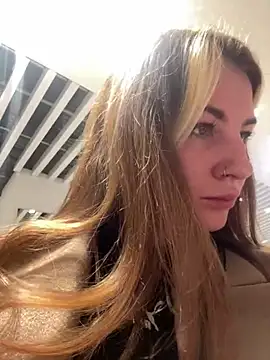 Snapshot of MayaMystic chatting on 8, 1, 2025 MayaMystic online show from 8, 1, 2025