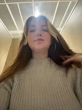 Snapshot of MayaMystic chatting on 17, 2, 2025 MayaMystic online show from 17, 2, 2025