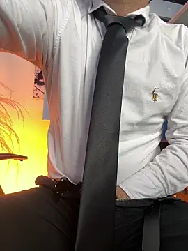 Samir bear online show from 18, 4, 2026