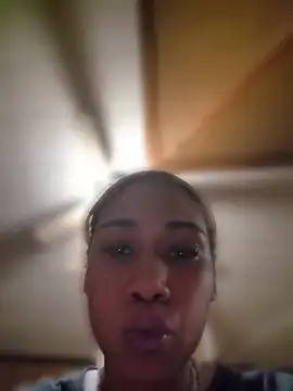 Snapshot of carmelbbyx22 chatting on 28, 5, 2026 carmelbbyx22 online show from 28, 5, 2026