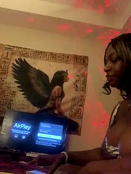 Snapshot of sweethoneypussi chatting on 28, 9, 2025 sweethoneypussi online show from 28, 9, 2025
