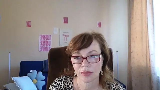 Snapshot of Miss_Moren chatting on 8, 8, 2026 Miss Moren online show from 8, 8, 2026