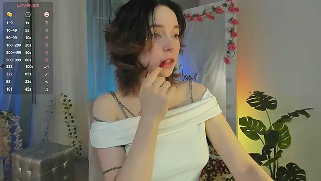 lilithlunna online show from 19, 2, 2025