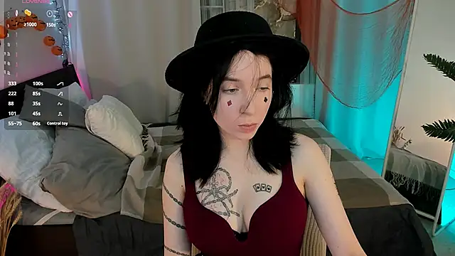 Snapshot of lilithlunna chatting on 28, 10, 2025 lilithlunna online show from 28, 10, 2025