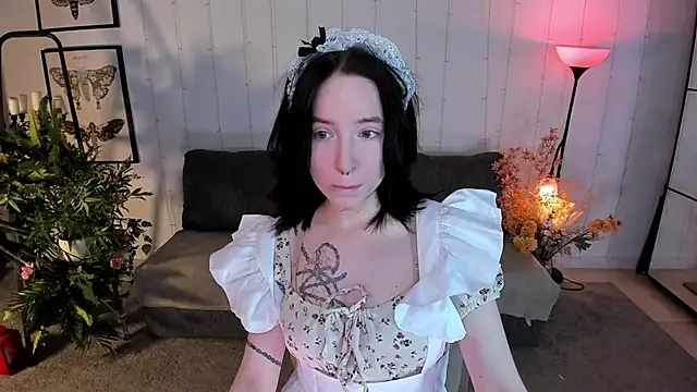 lilithlunna online show from 10, 9, 2025