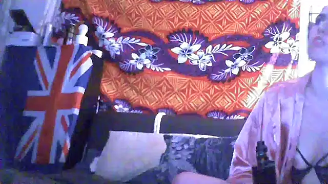 Snapshot of lara1105 chatting on 23, 1, 2025 lara1105 online show from 23, 1, 2025