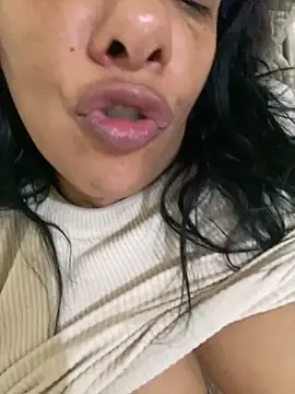 briannaa557 online show from 12, 1, 2025