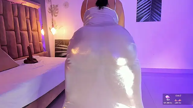 victoriaroyce1 online show from 8, 11, 2025