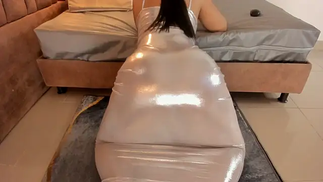 victoriaroyce1 online show from 4, 12, 2025