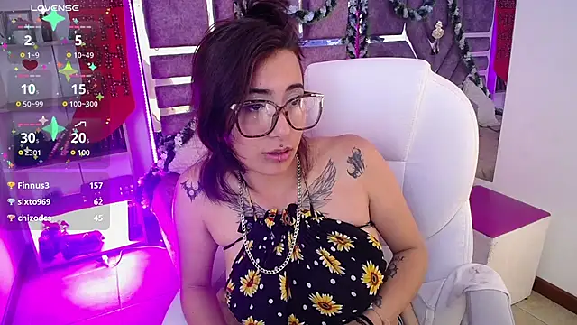 Camilaa1   online show from 22, 12, 2024