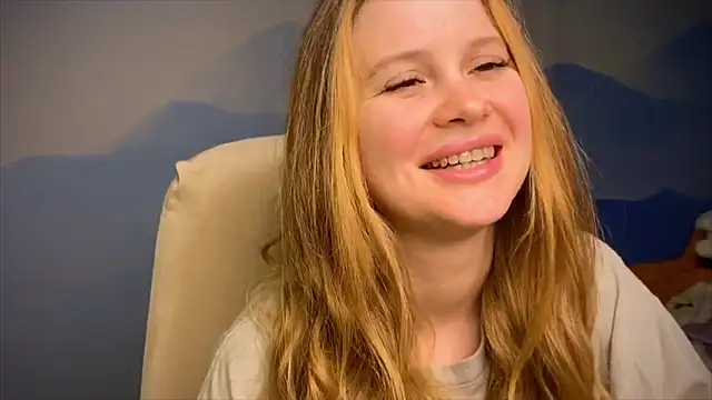 Snapshot of IlonaMurf chatting on 10, 9, 2025 IlonaMurf online show from 10, 9, 2025