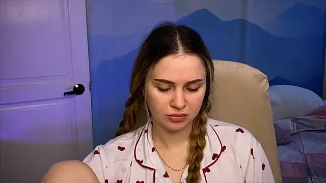 IlonaMurf online show from 5, 3, 2026