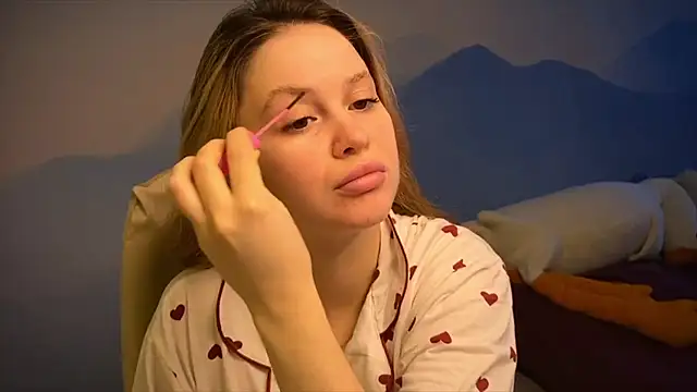 Snapshot of IlonaMurf chatting on 20, 9, 2025 IlonaMurf online show from 20, 9, 2025
