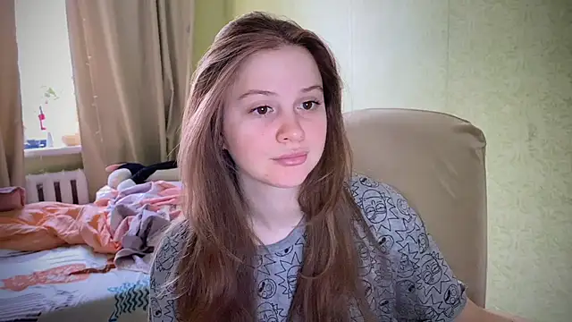 Snapshot of IlonaMurf chatting on 7, 2, 2025 IlonaMurf online show from 7, 2, 2025