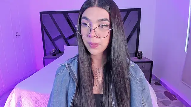 Snapshot of RoseCassie chatting on 5, 7, 2026 RoseCassie online show from 5, 7, 2026