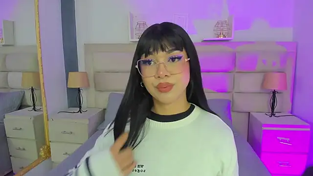 RoseCassie online show from 18, 3, 2025