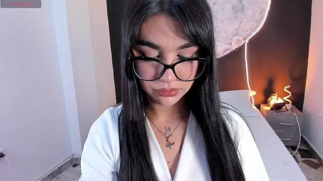 RoseCassie online show from 15, 12, 2025