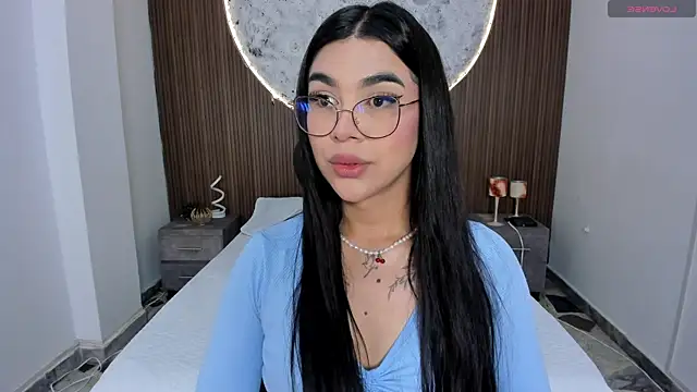 RoseCassie online show from 18, 5, 2026