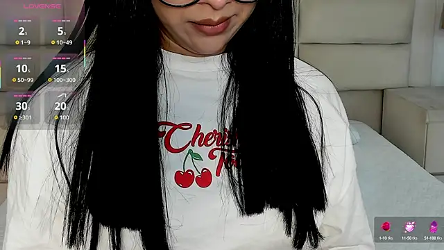 RoseCassie online show from 10, 10, 2025