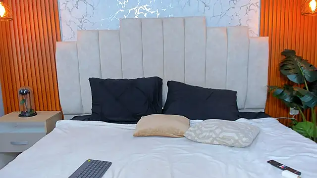 Snapshot of AinaraJimenez chatting on 18, 3, 2025 AinaraJimenez online show from 18, 3, 2025