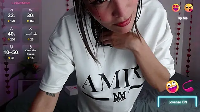 mia collens online show from 11, 3, 2025