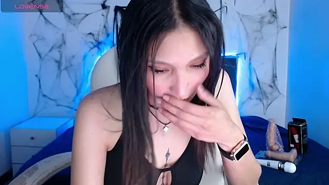 mia collens online show from 23, 10, 2025