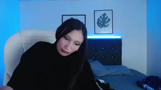 mia collens online show from 19, 9, 2025