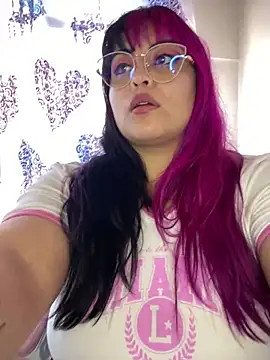 Snapshot of Pinky-Flower chatting on 14, 2, 2025 Pinky-Flower online show from 14, 2, 2025