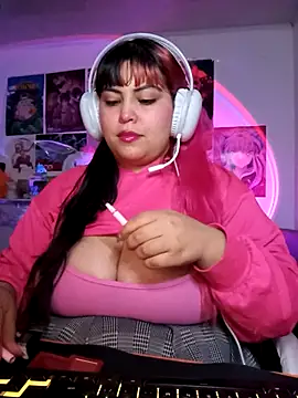 Snapshot of Pinky-Flower chatting on 26, 9, 2025 Pinky-Flower online show from 26, 9, 2025