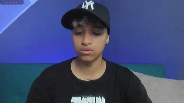Dominick jones online show from 4, 3, 2025